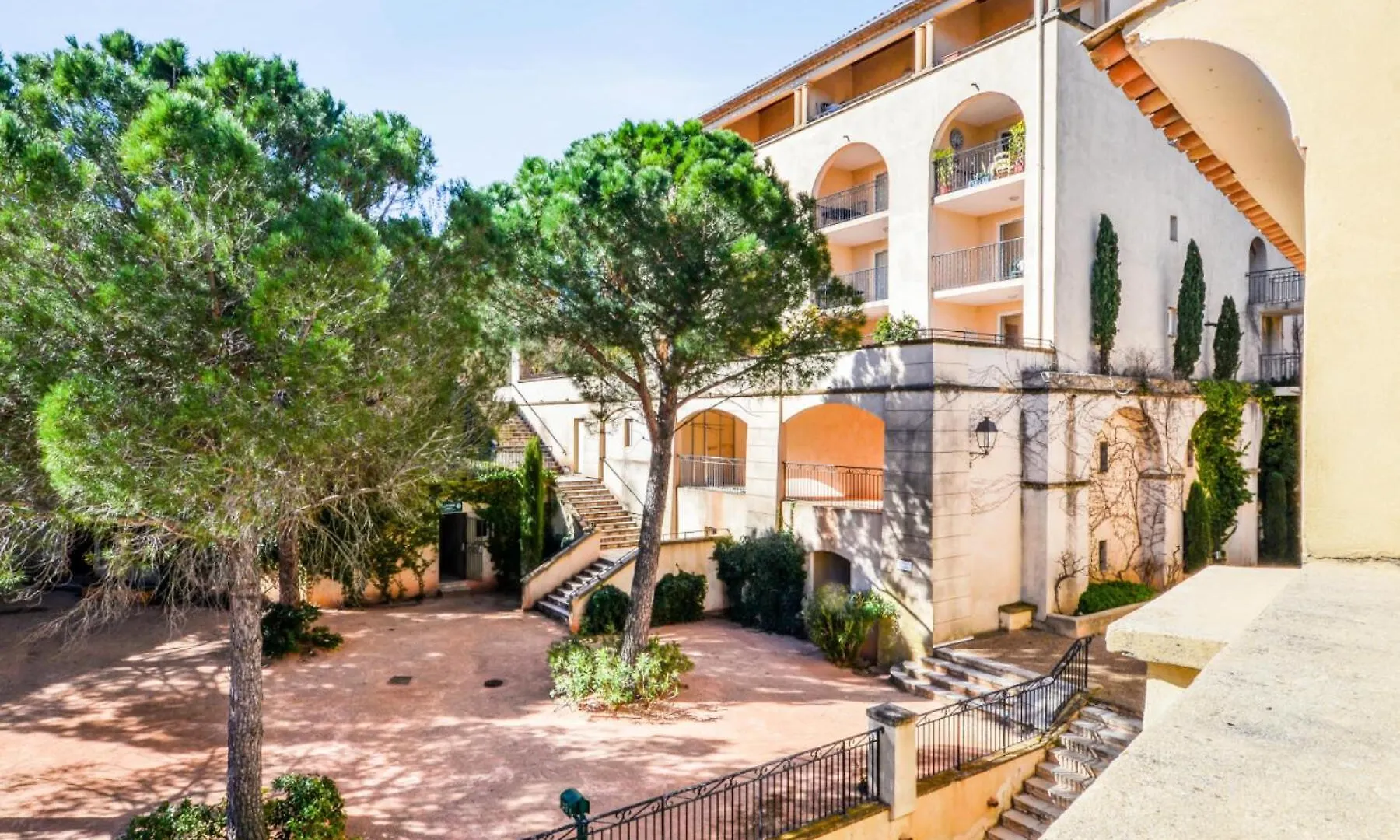 Apartment Village Pont Royal En Provence - Maeva Home - Appartement Climatise Avec Terrasse 4 Pieces 8 Personnes - Prestige - Super Home Mae-6210 Mallemort